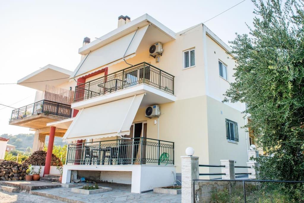 Όμορφο Παραθασυγκρότημα Ενοικιαζόμενων Καταλυμάτων Ως Ολόκληρος Χώρος - Chrani, Ελλάδαλάσσιο Διαμέρισμα Exteriör bild